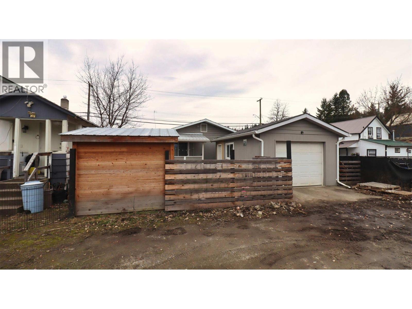 719 Knight Avenue, Enderby, British Columbia  V0E 1V1 - Photo 36 - 10378284