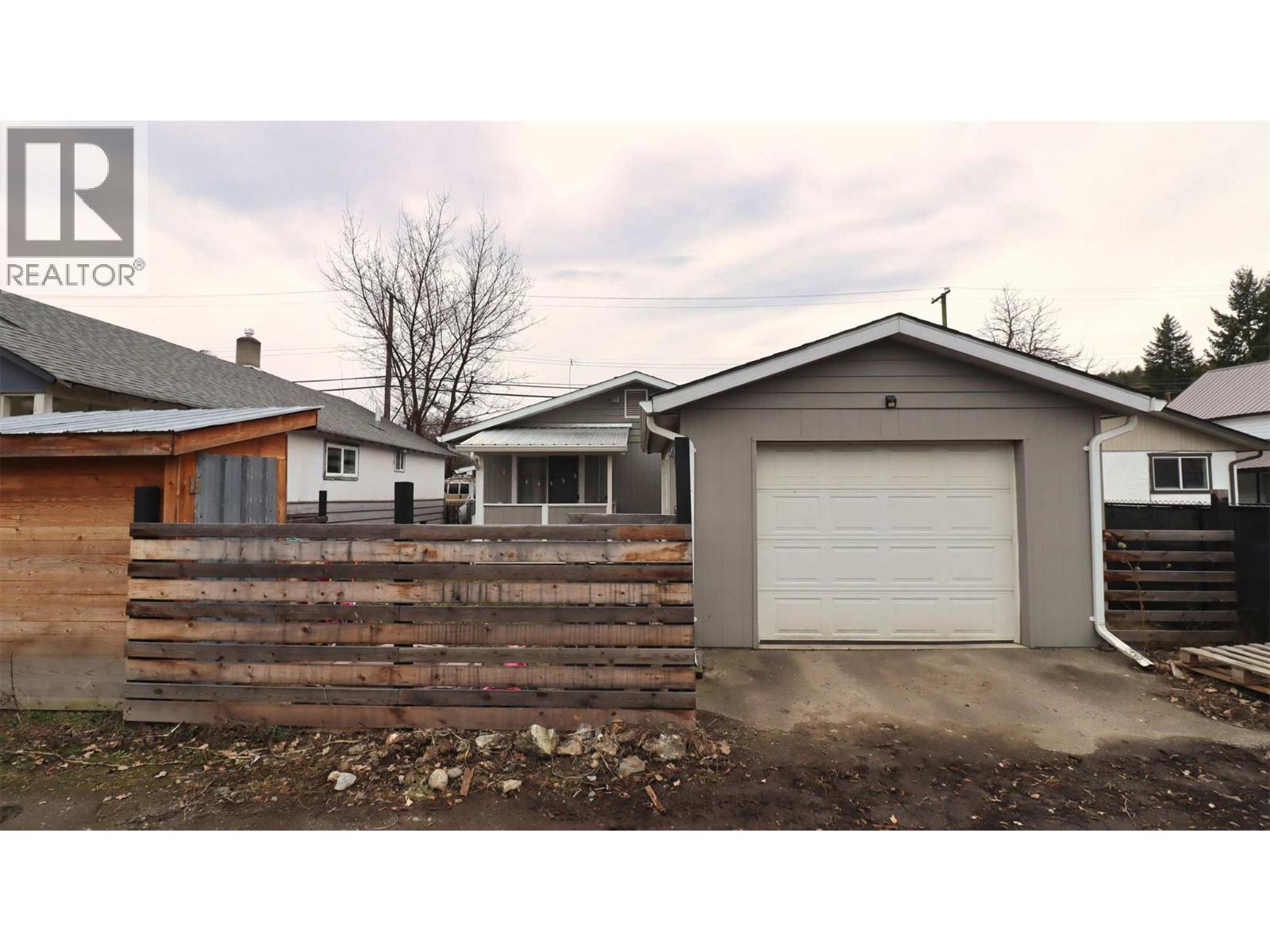 719 Knight Avenue, Enderby, British Columbia  V0E 1V1 - Photo 37 - 10378284