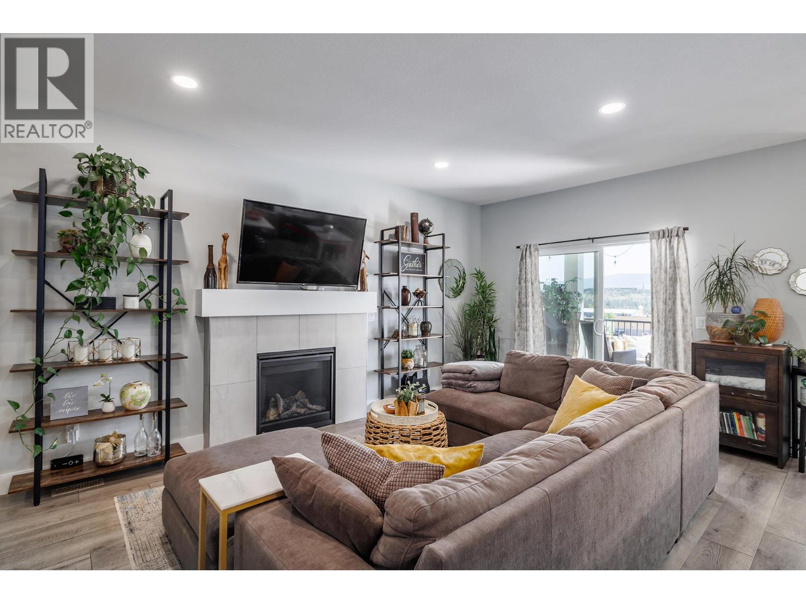 2359 Hawks Boulevard, West Kelowna, British Columbia  V4T 0A7 - Photo 3 - 10378595