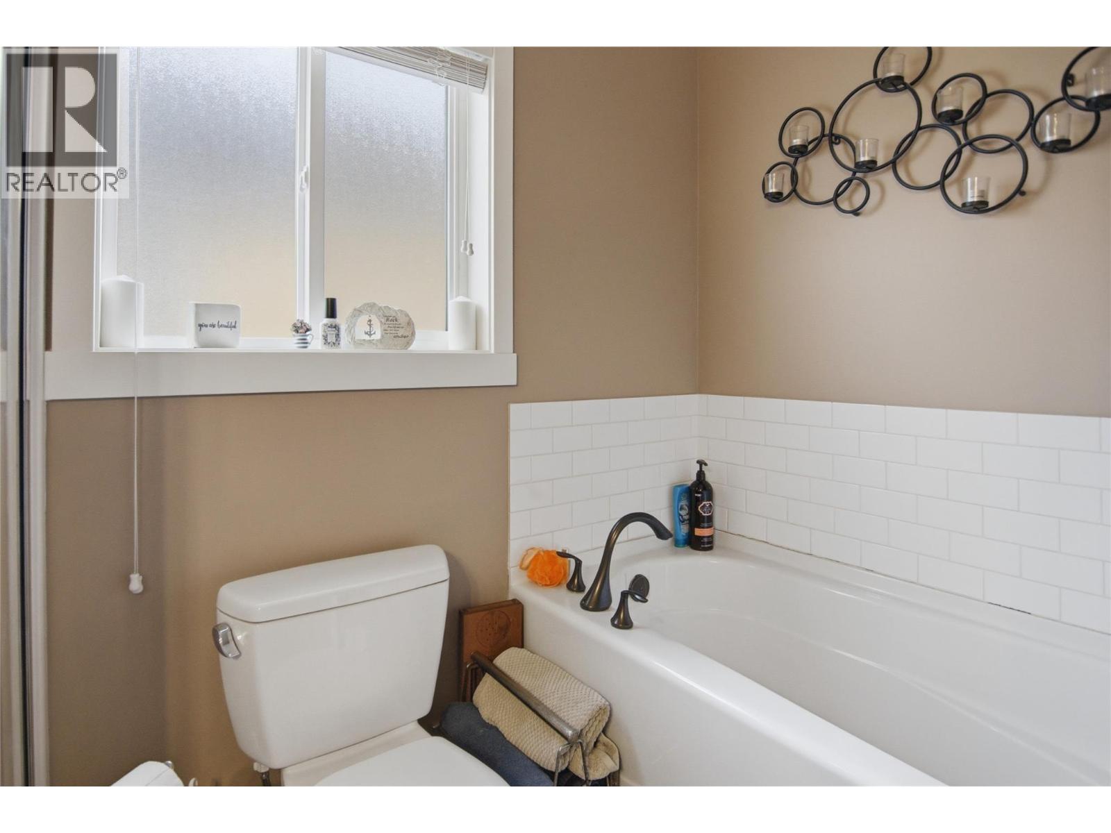 2920 Valleyview Drive Unit# 102, Kamloops, British Columbia  V2C 0A8 - Photo 24 - 10378590