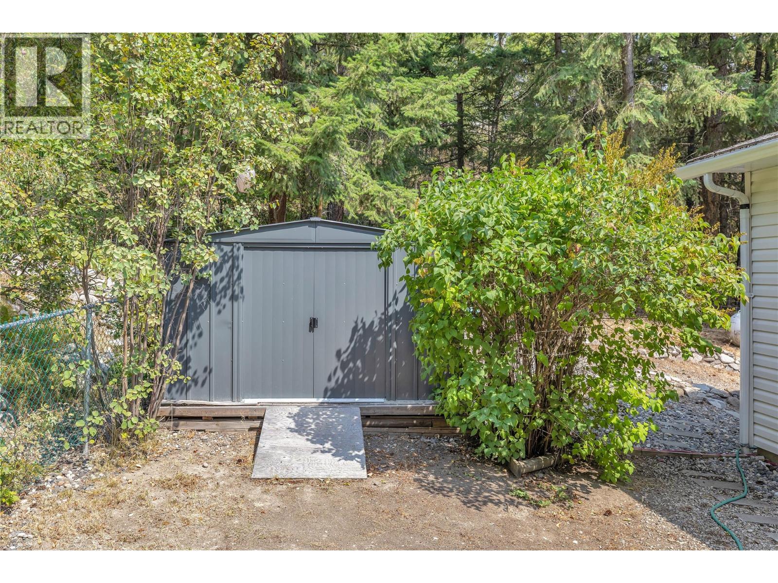 10736 Pinecrest Road, Vernon, British Columbia  V1H 2C1 - Photo 29 - 10378380