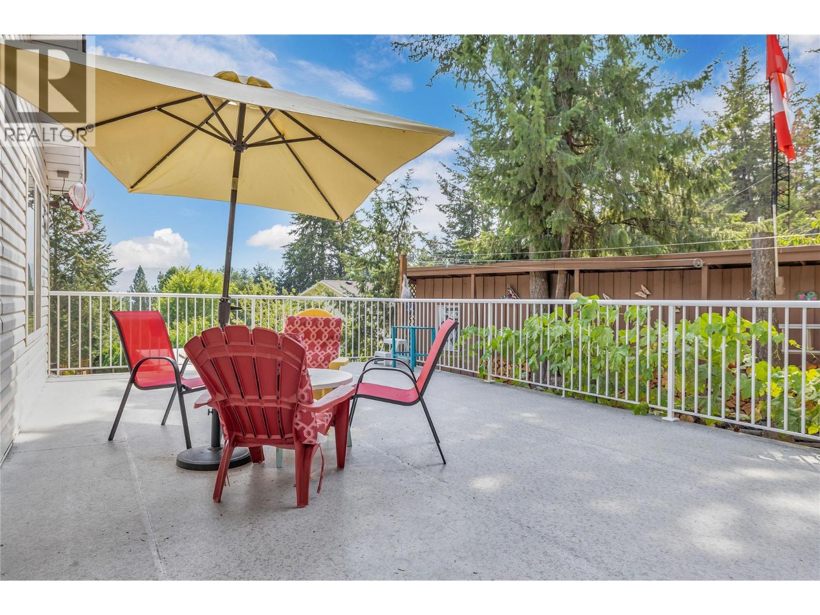 10736 Pinecrest Road, Vernon, British Columbia  V1H 2C1 - Photo 31 - 10378380
