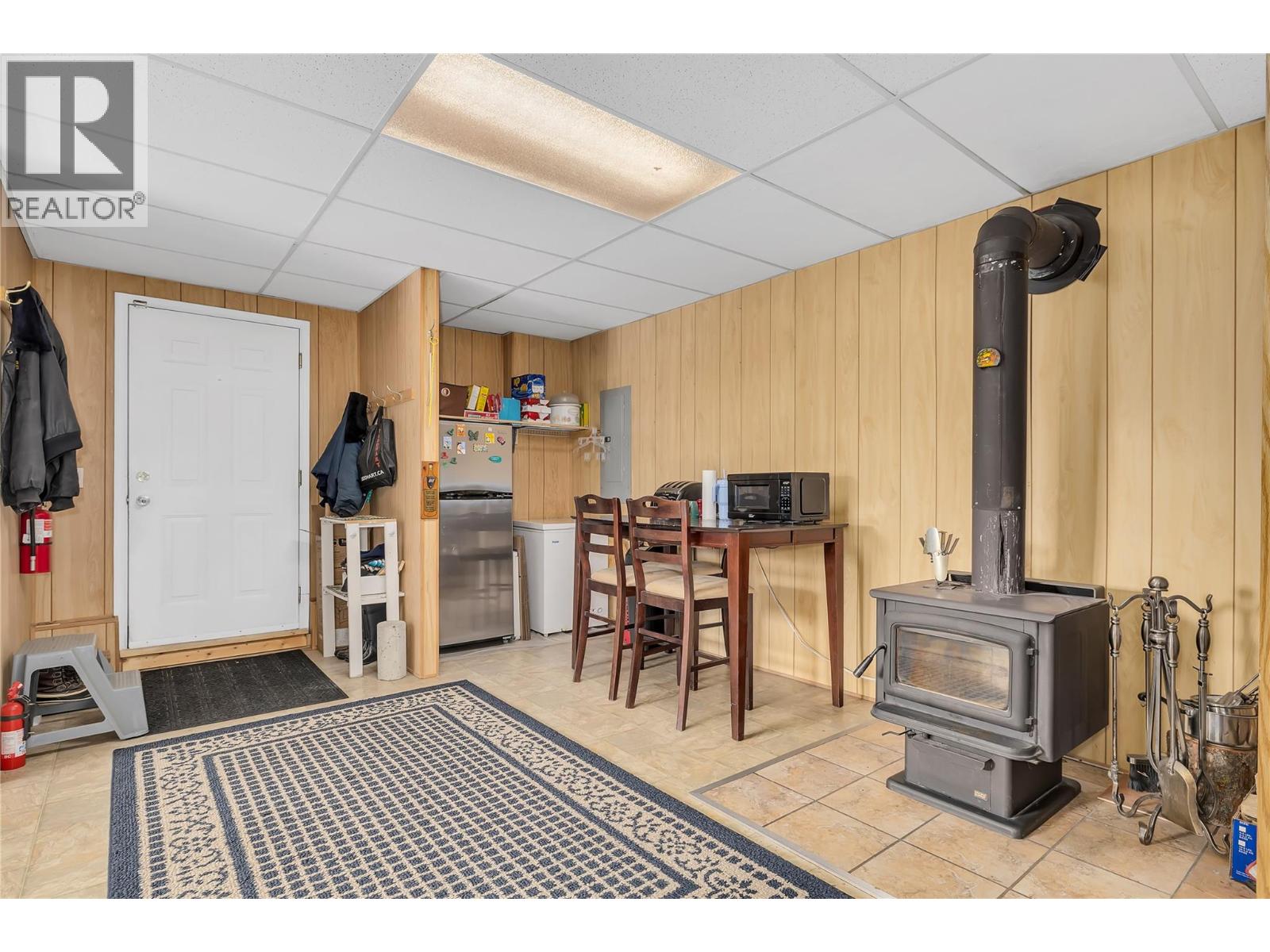 10736 Pinecrest Road, Vernon, British Columbia  V1H 2C1 - Photo 36 - 10378380