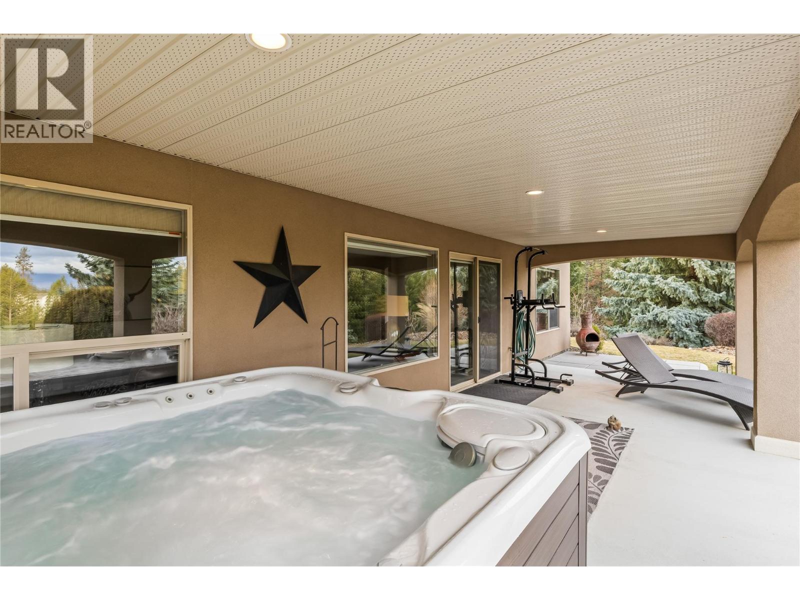 2155 Horizon Drive Unit# 18, West Kelowna, British Columbia  V1Z 3Z8 - Photo 3 - 10377355