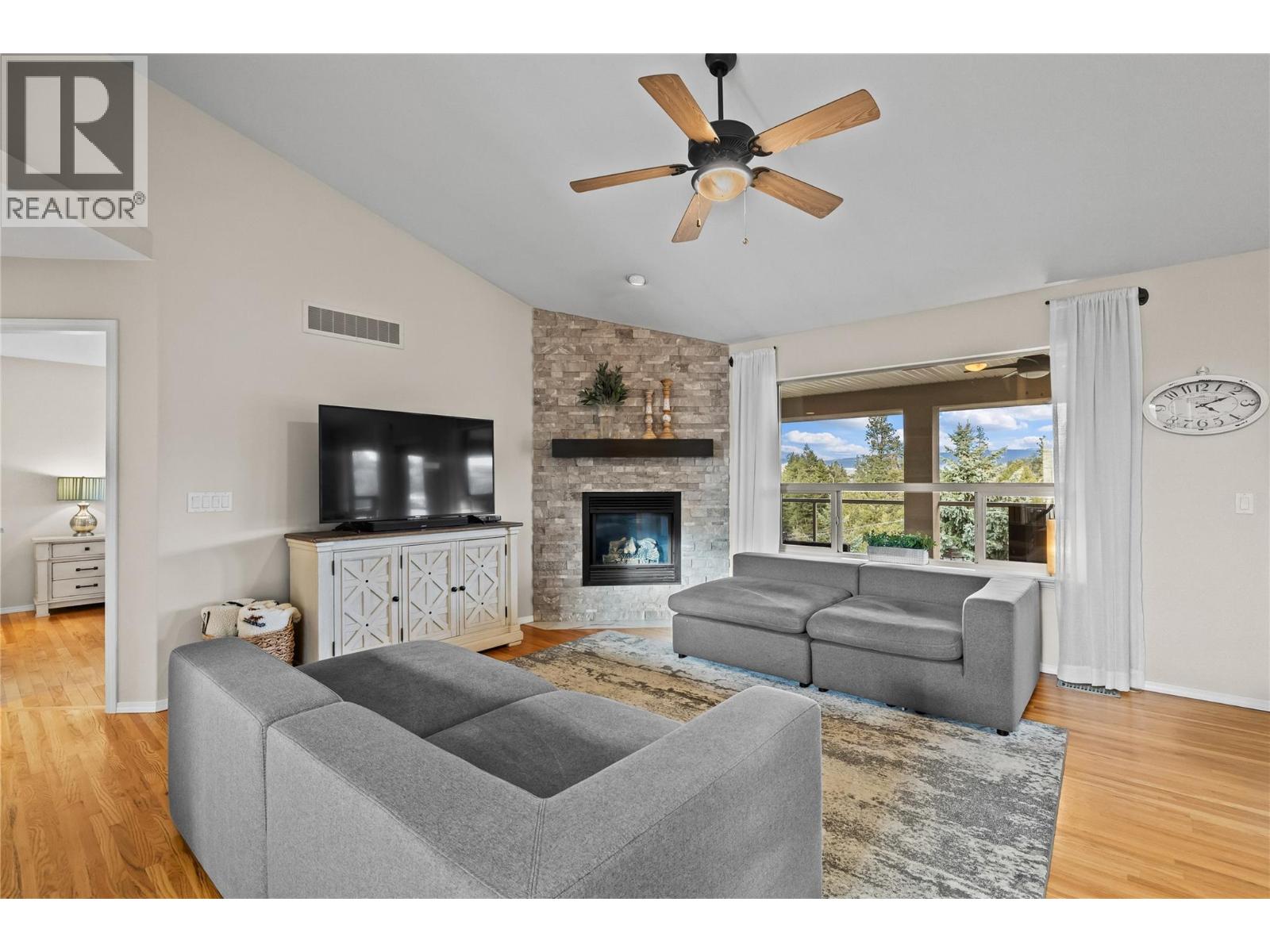 2155 Horizon Drive Unit# 18, West Kelowna, British Columbia  V1Z 3Z8 - Photo 7 - 10377355