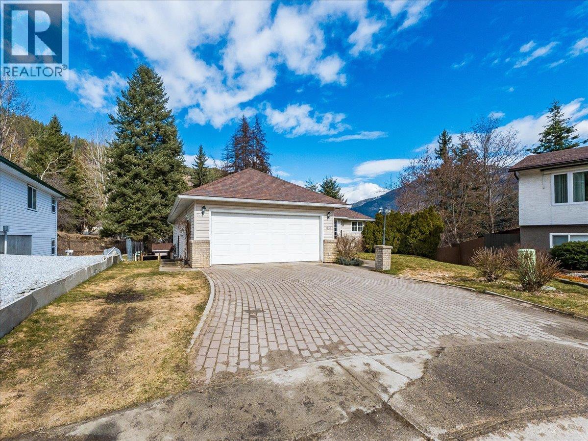 1931 Meadowlark Drive, Fruitvale, British Columbia  V0G 1L0 - Photo 4 - 10378372