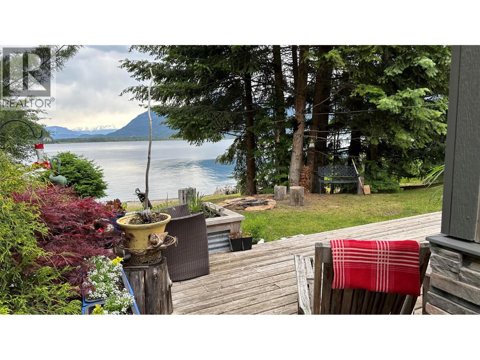 605 Sixth Avenue, lardeau, British Columbia