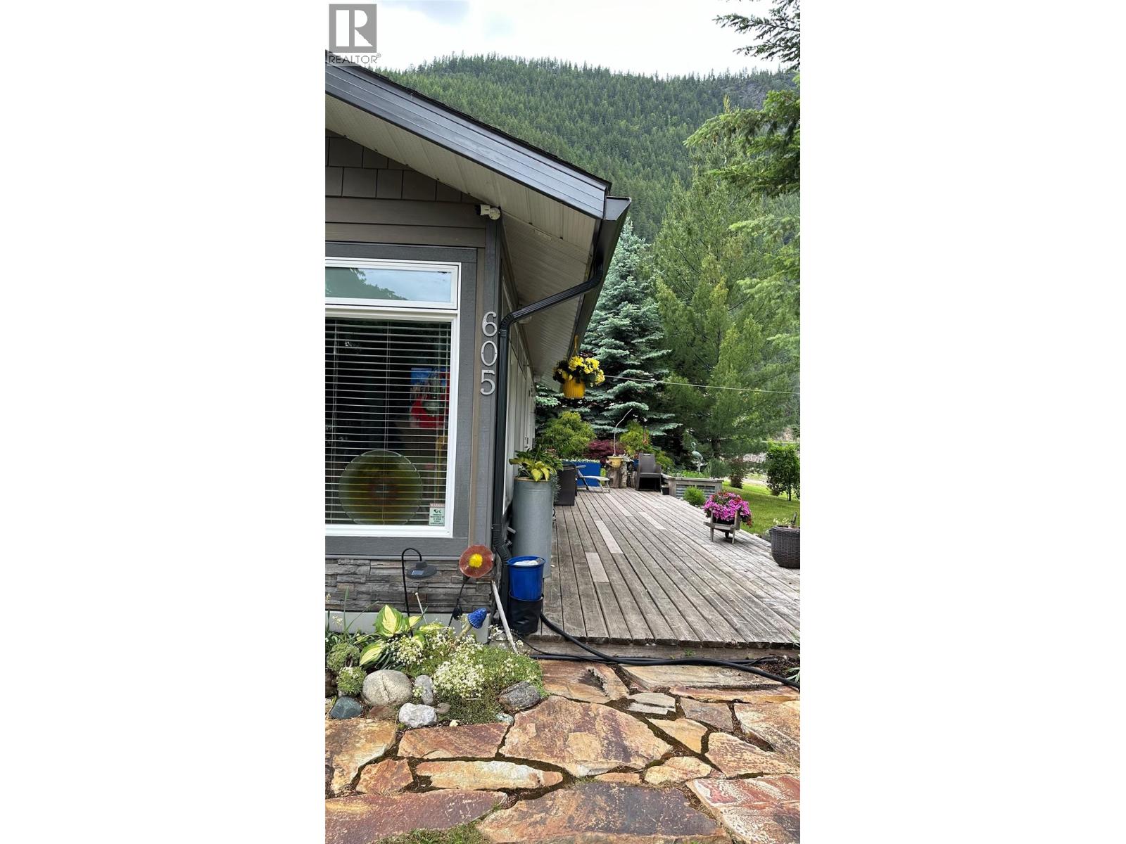 605 Sixth Avenue, Lardeau, British Columbia  V0G 1M0 - Photo 13 - 10377218