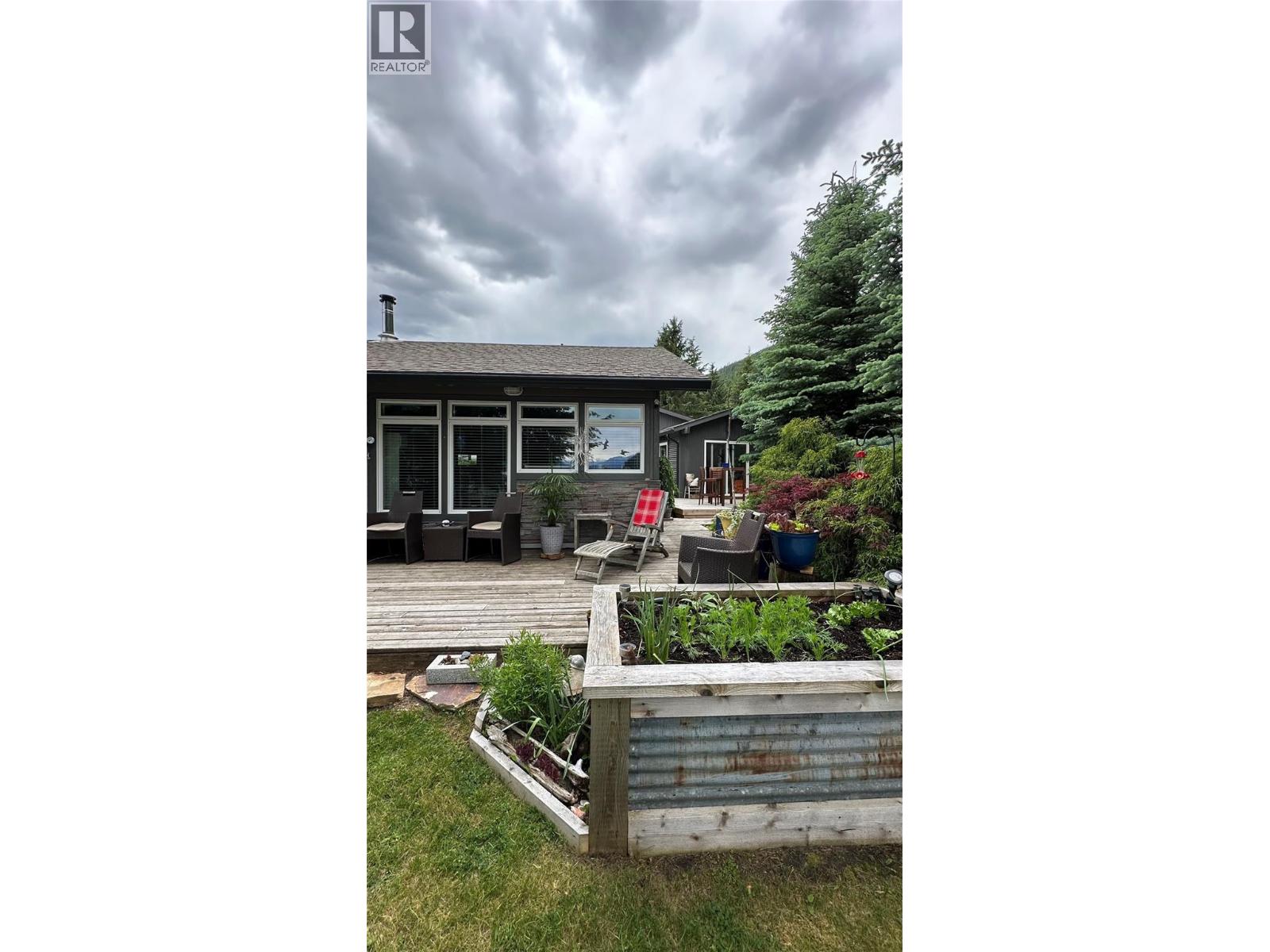 605 Sixth Avenue, Lardeau, British Columbia  V0G 1M0 - Photo 16 - 10377218