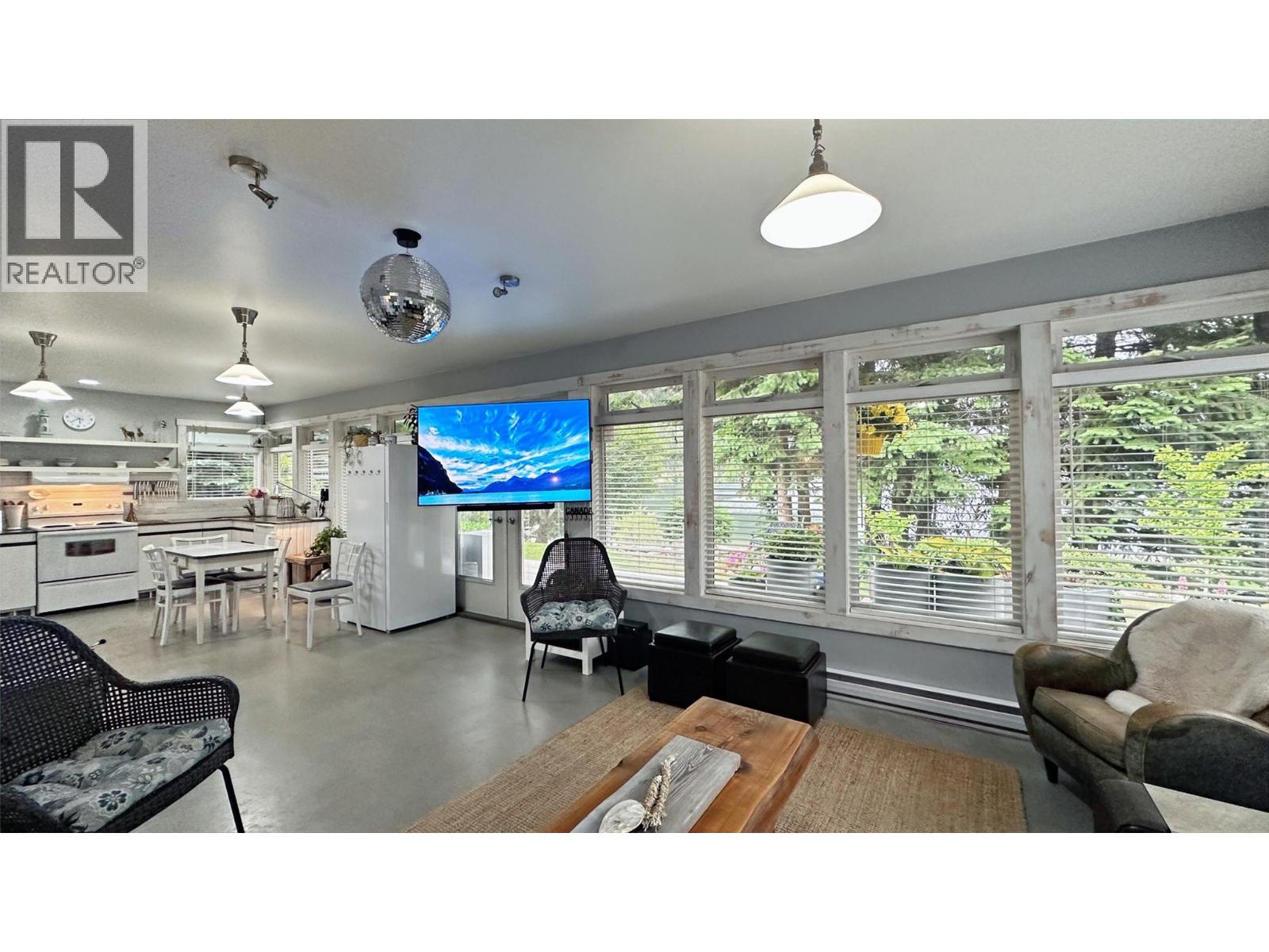 605 Sixth Avenue, Lardeau, British Columbia  V0G 1M0 - Photo 39 - 10377218