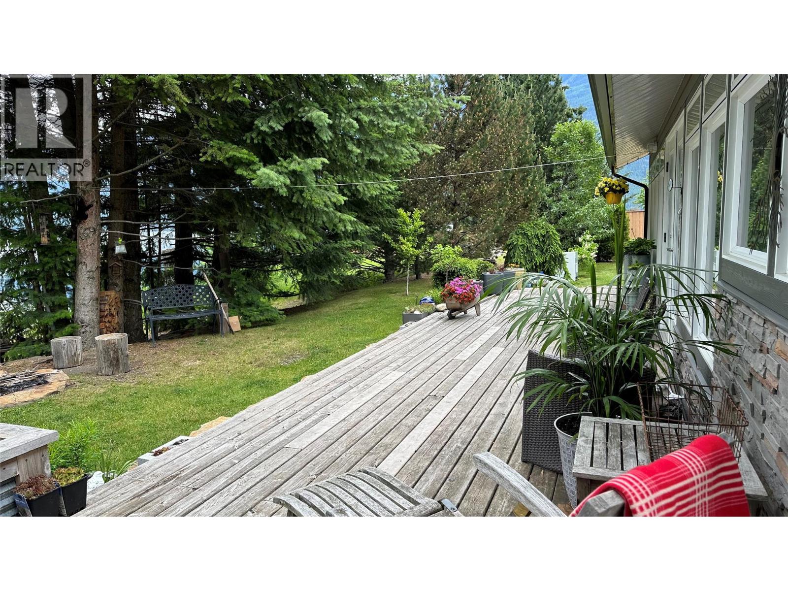 605 Sixth Avenue, Lardeau, British Columbia  V0G 1M0 - Photo 6 - 10377218