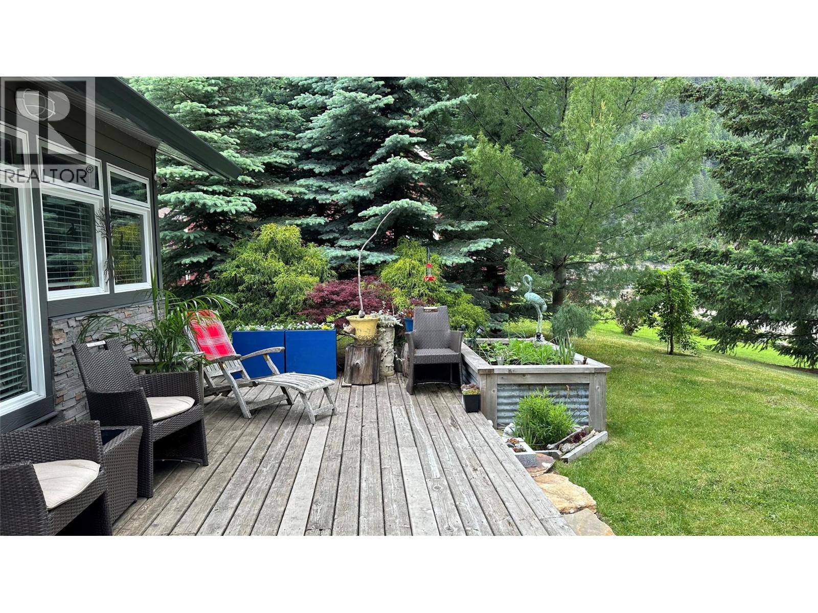 605 Sixth Avenue, Lardeau, British Columbia  V0G 1M0 - Photo 9 - 10377218