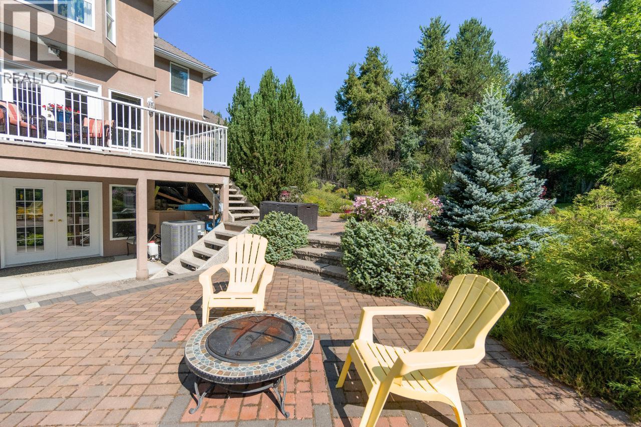 880 Waterloo Road, Castlegar, British Columbia  V1N 4K8 - Photo 18 - 10378544
