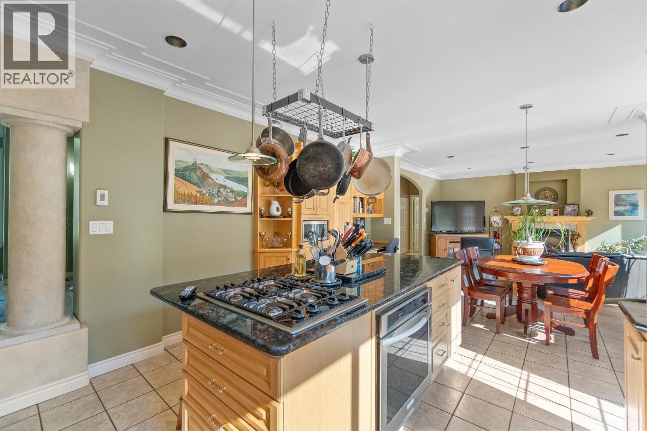 880 Waterloo Road, Castlegar, British Columbia  V1N 4K8 - Photo 25 - 10378544