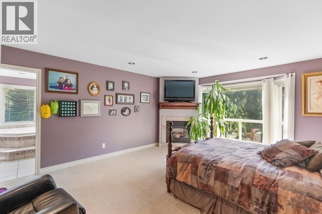 880 Waterloo Road, Castlegar, British Columbia  V1N 4K8 - Photo 39 - 10378544