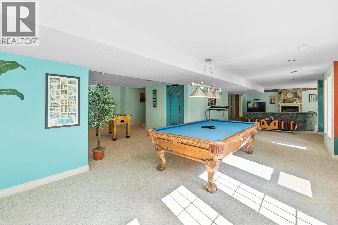 880 Waterloo Road, Castlegar, British Columbia  V1N 4K8 - Photo 54 - 10378544
