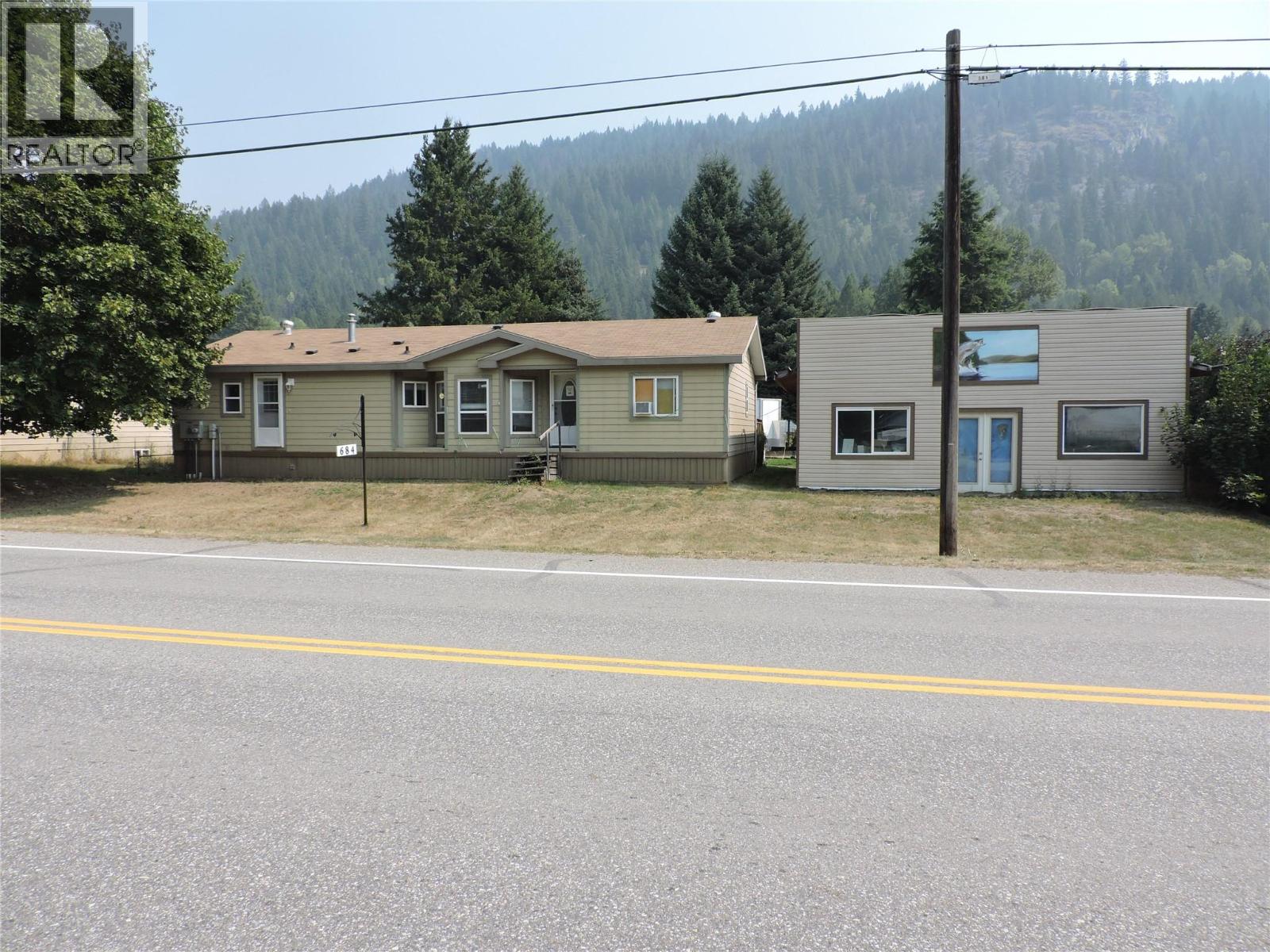684 Government Avenue N, Greenwood, British Columbia  V0H 1J0 - Photo 1 - 10378602