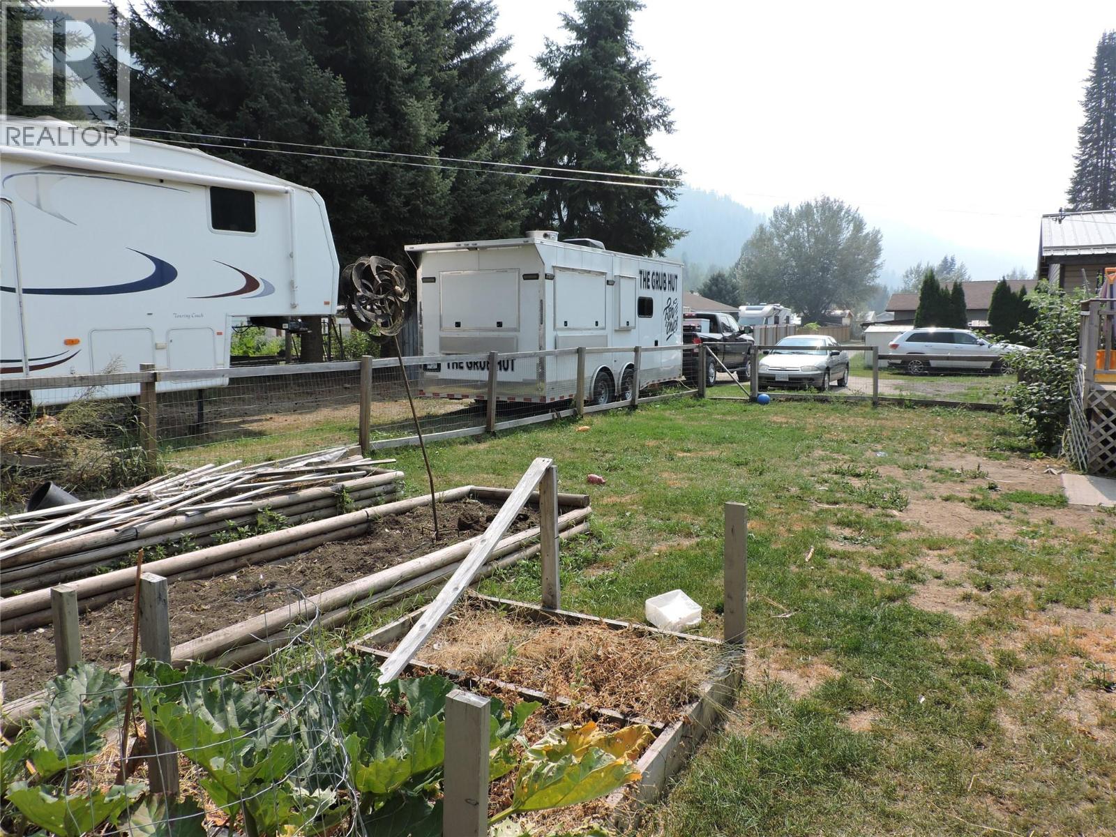 684 Government Avenue N, Greenwood, British Columbia  V0H 1J0 - Photo 7 - 10378602