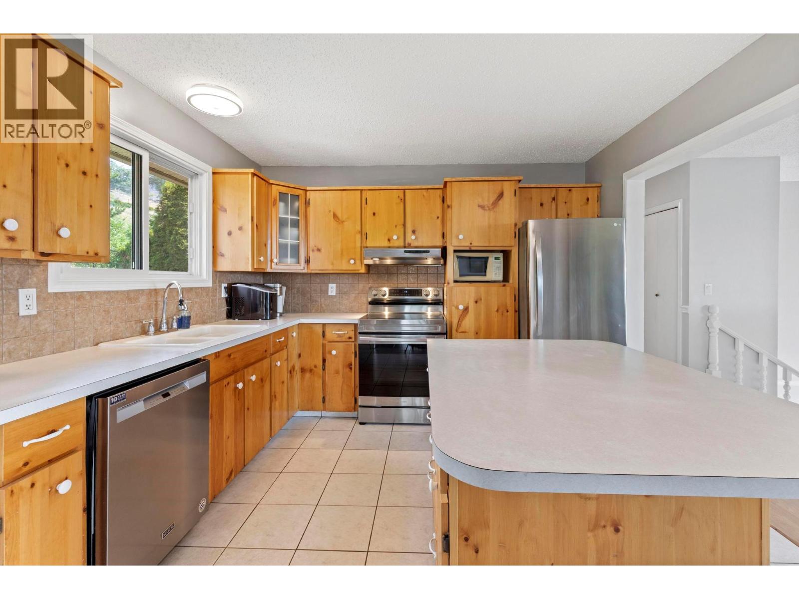 1285 Begley Road, Kelowna, British Columbia  V1P 1K8 - Photo 7 - 10378513