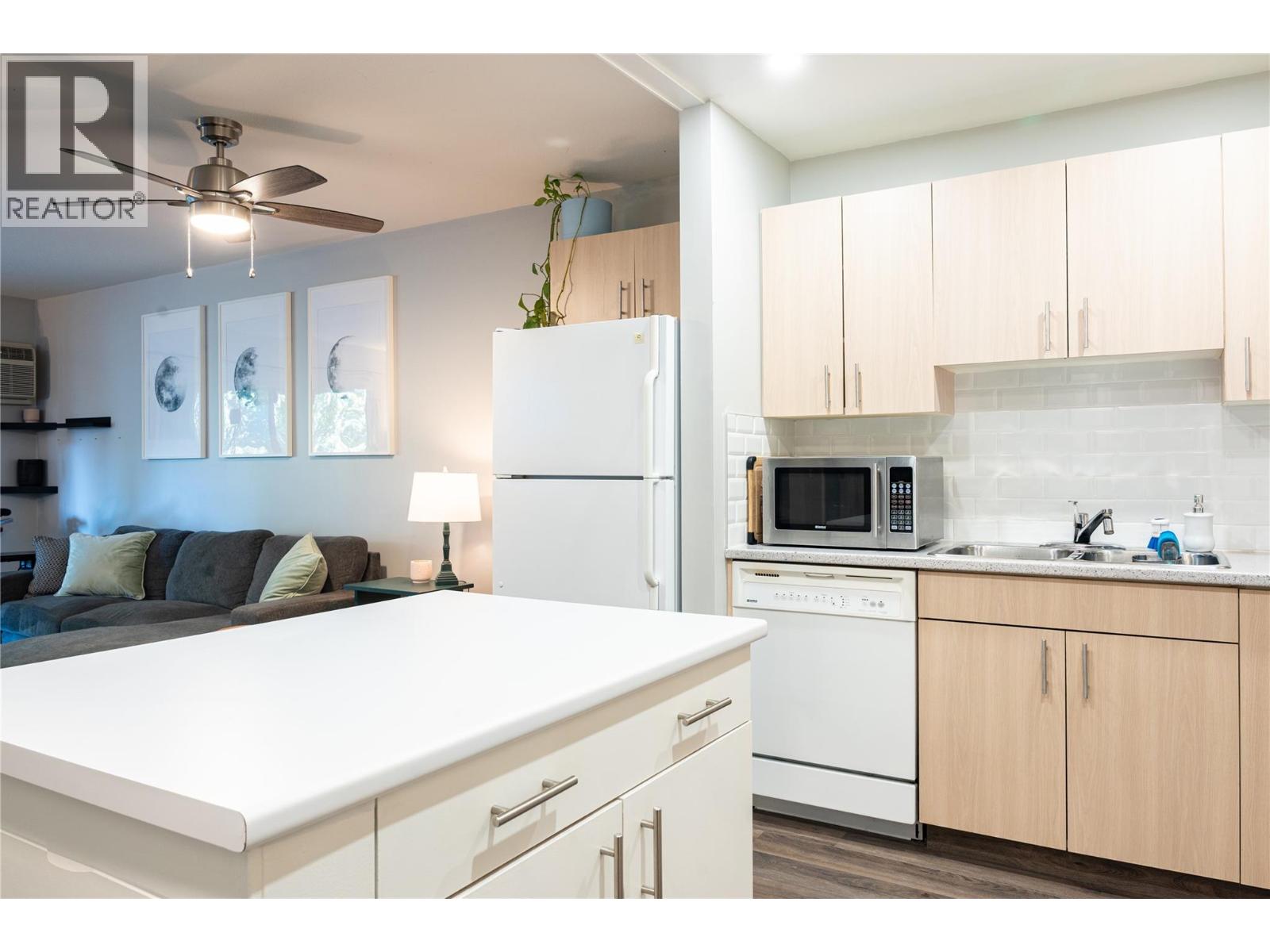 240 Hollywood Road N Unit# 304, Kelowna, British Columbia  V1X 6Y9 - Photo 7 - 10378573
