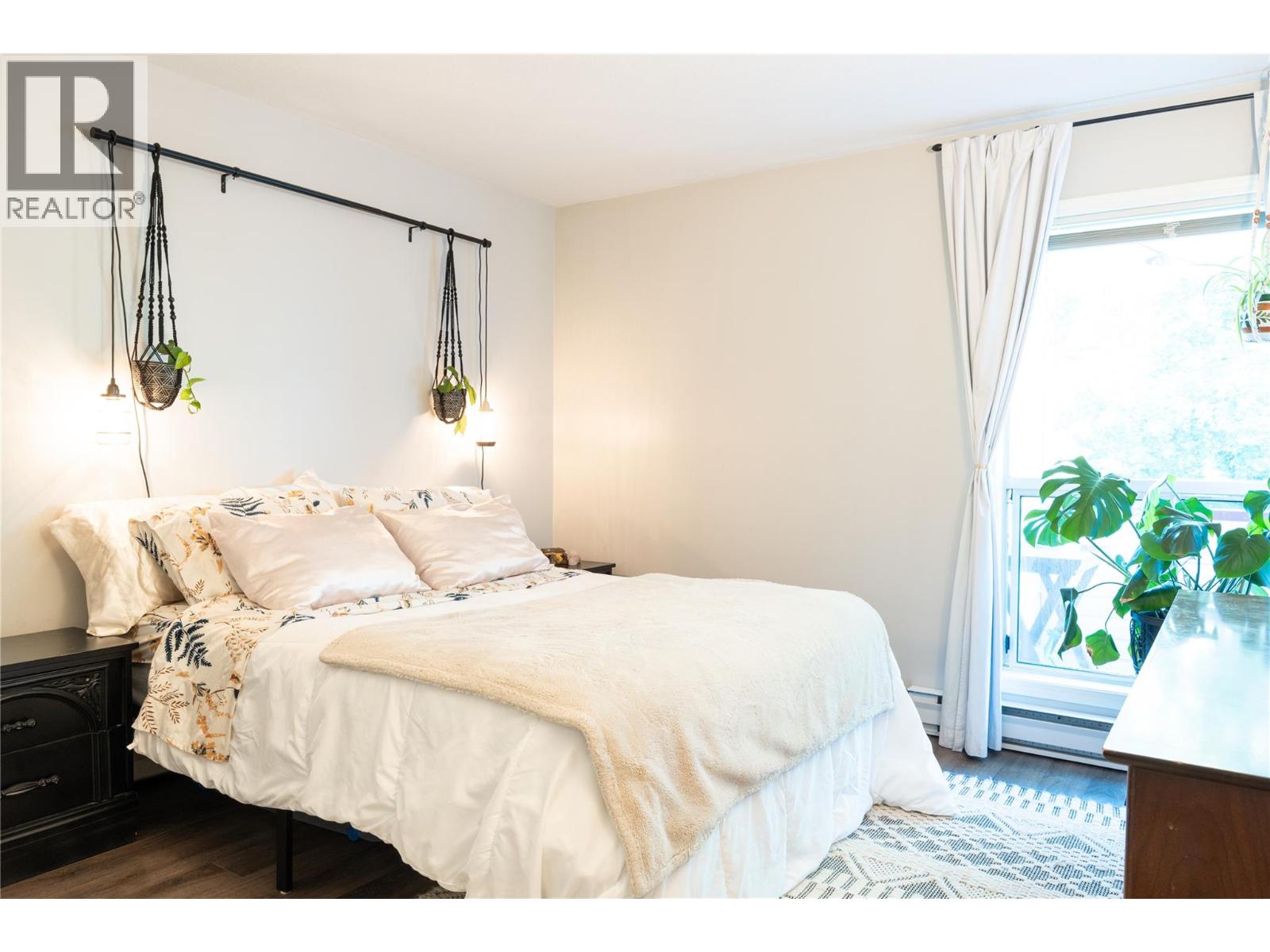 240 Hollywood Road N Unit# 304, Kelowna, British Columbia  V1X 6Y9 - Photo 8 - 10378573