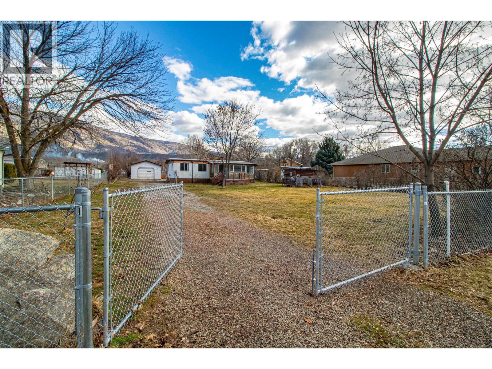 7171 Island Way Road, Oliver, British Columbia  V0H 1T7 - Photo 1 - 10378466