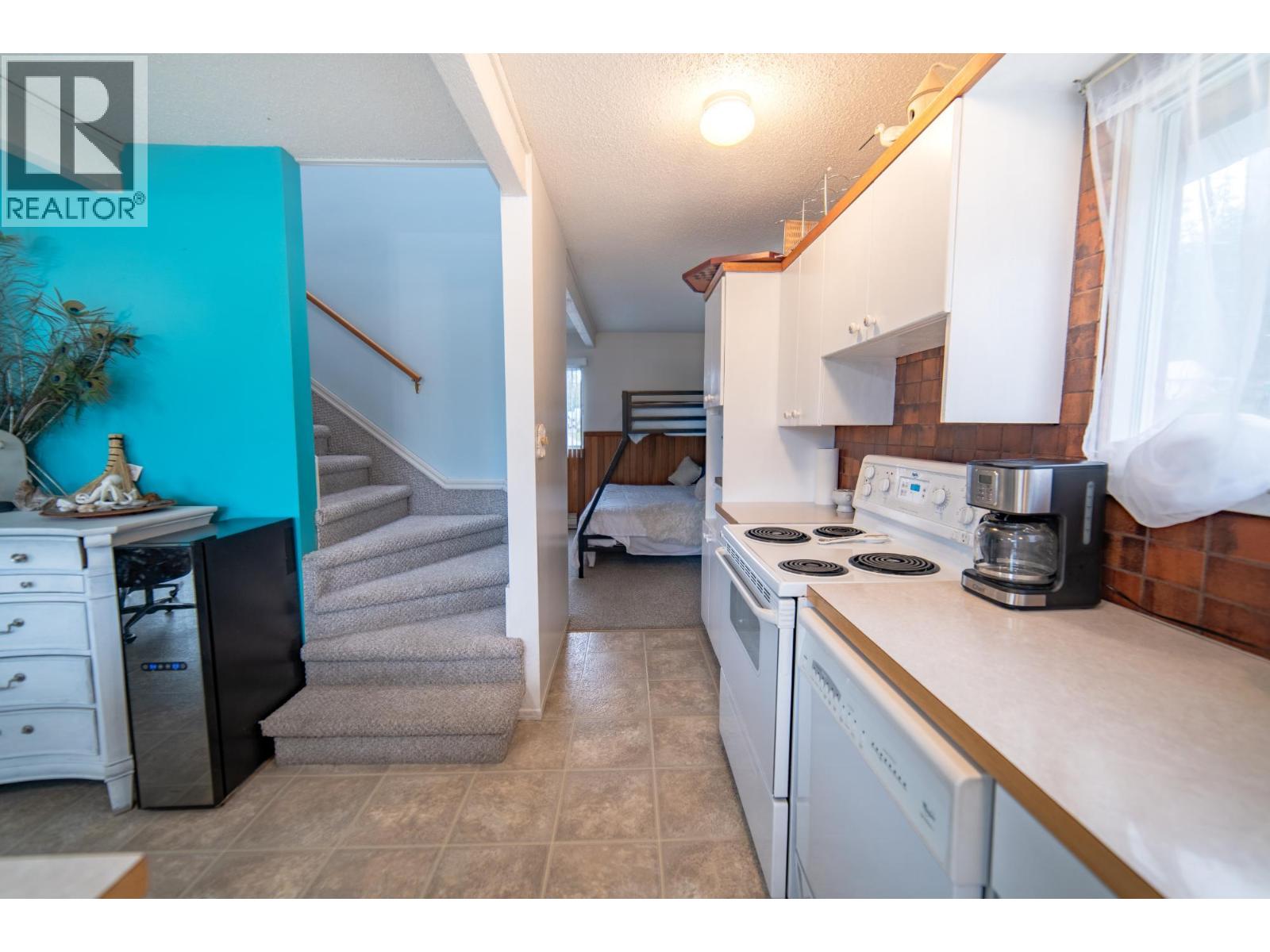 309 Fowler Street, Riondel, British Columbia  V0B 2B0 - Photo 13 - 10376656