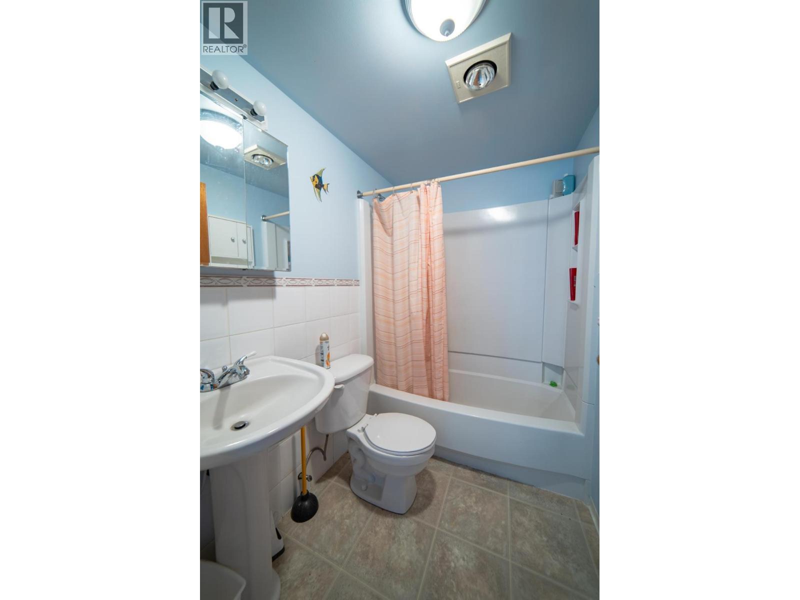 309 Fowler Street, Riondel, British Columbia  V0B 2B0 - Photo 28 - 10376656