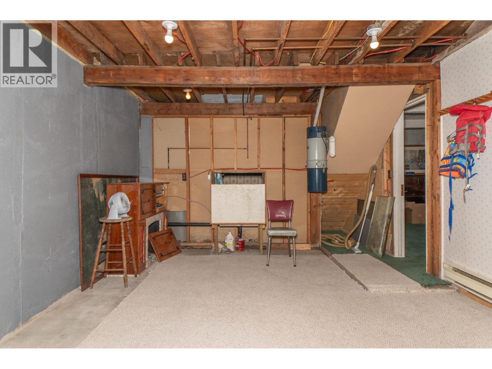 309 Fowler Street, Riondel, British Columbia  V0B 2B0 - Photo 36 - 10376656