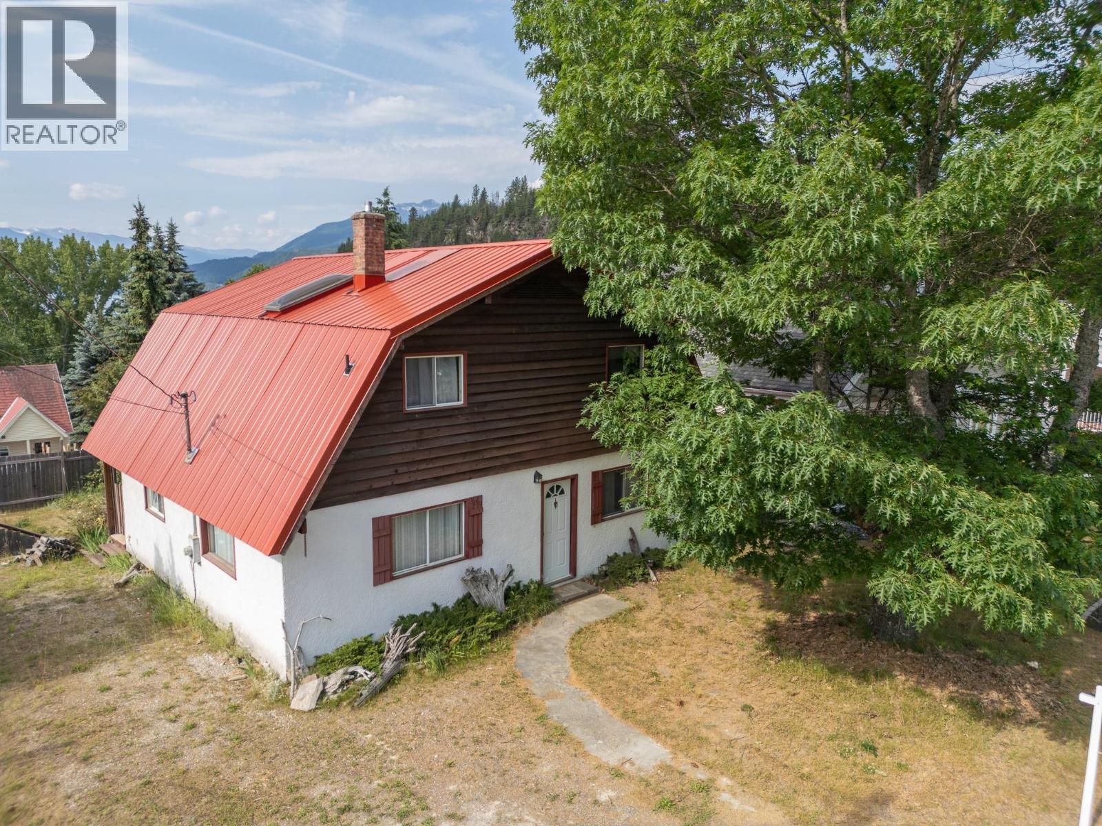 309 Fowler Street, Riondel, British Columbia  V0B 2B0 - Photo 47 - 10376656