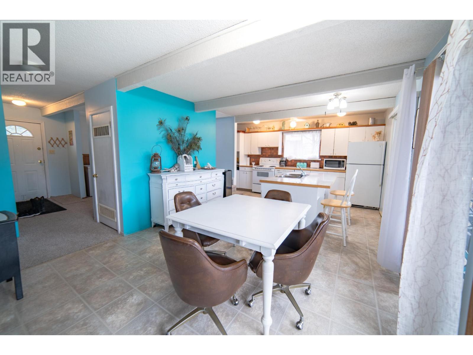 309 Fowler Street, Riondel, British Columbia  V0B 2B0 - Photo 9 - 10376656