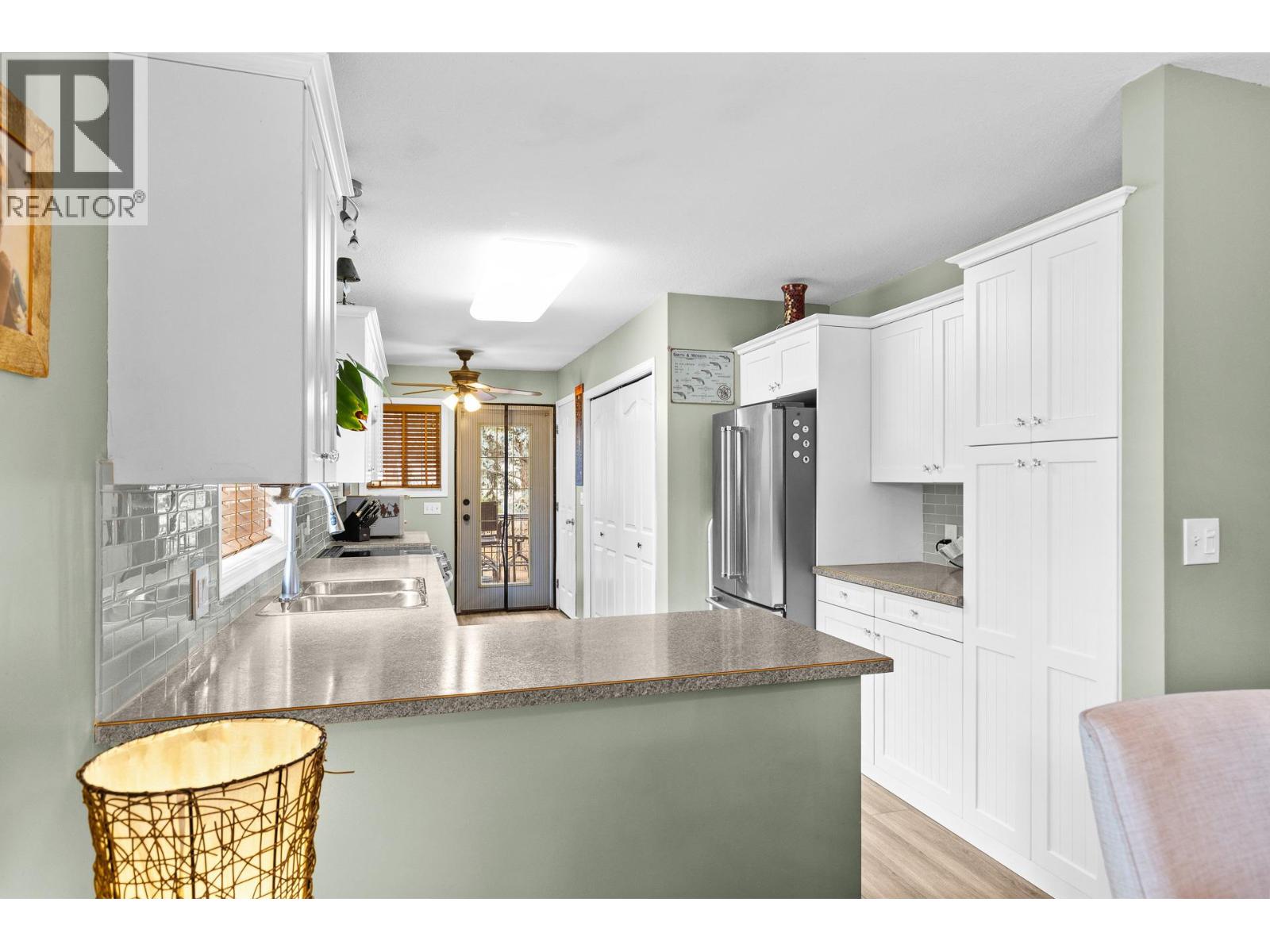 190 Ritchie Court, Kelowna, British Columbia  V1V 2A8 - Photo 10 - 10378428