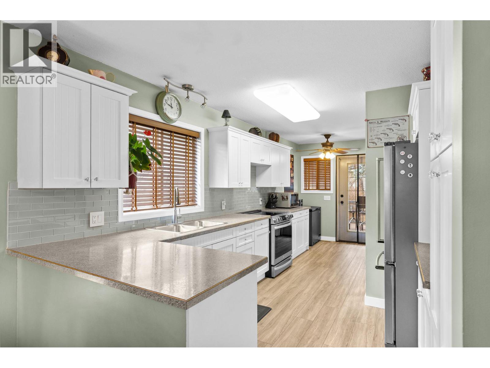 190 Ritchie Court, Kelowna, British Columbia  V1V 2A8 - Photo 12 - 10378428