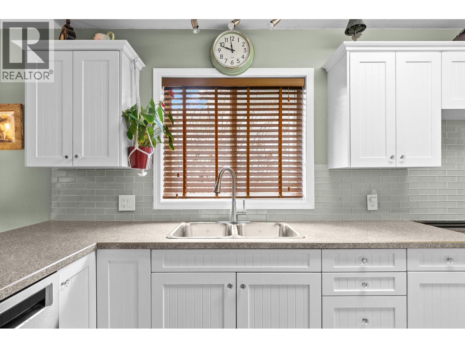 190 Ritchie Court, Kelowna, British Columbia  V1V 2A8 - Photo 13 - 10378428