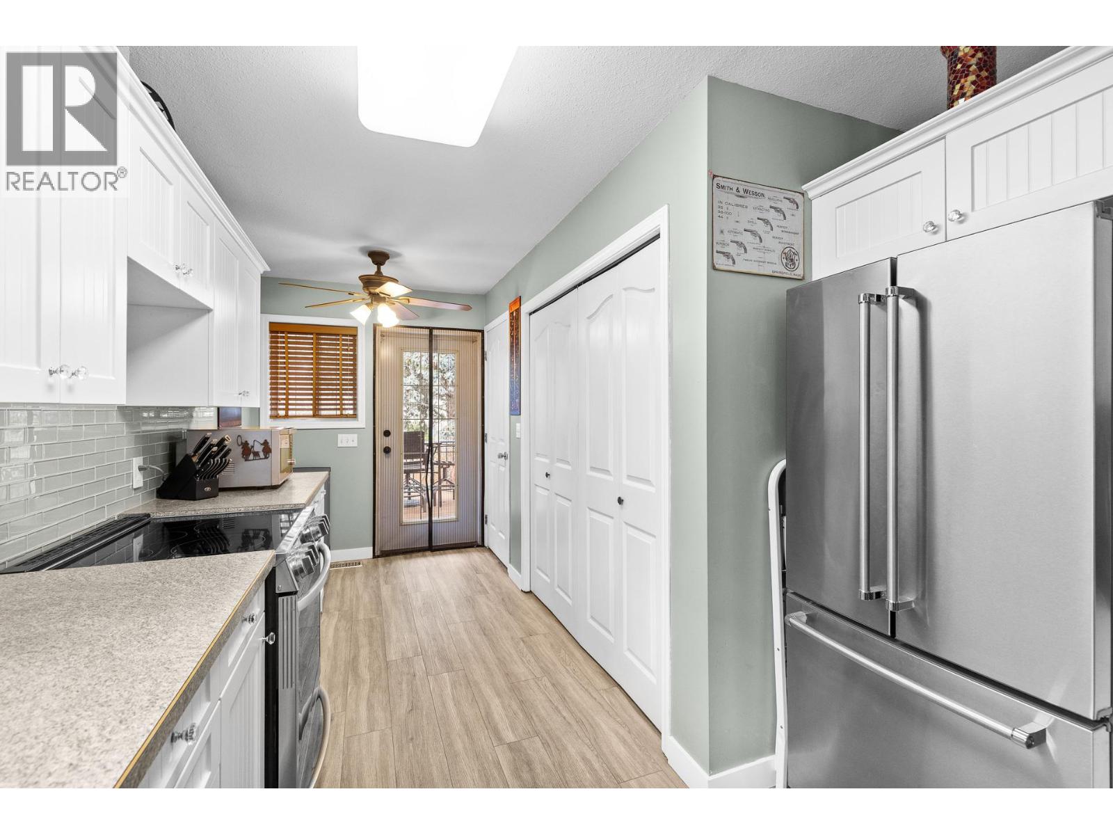 190 Ritchie Court, Kelowna, British Columbia  V1V 2A8 - Photo 14 - 10378428