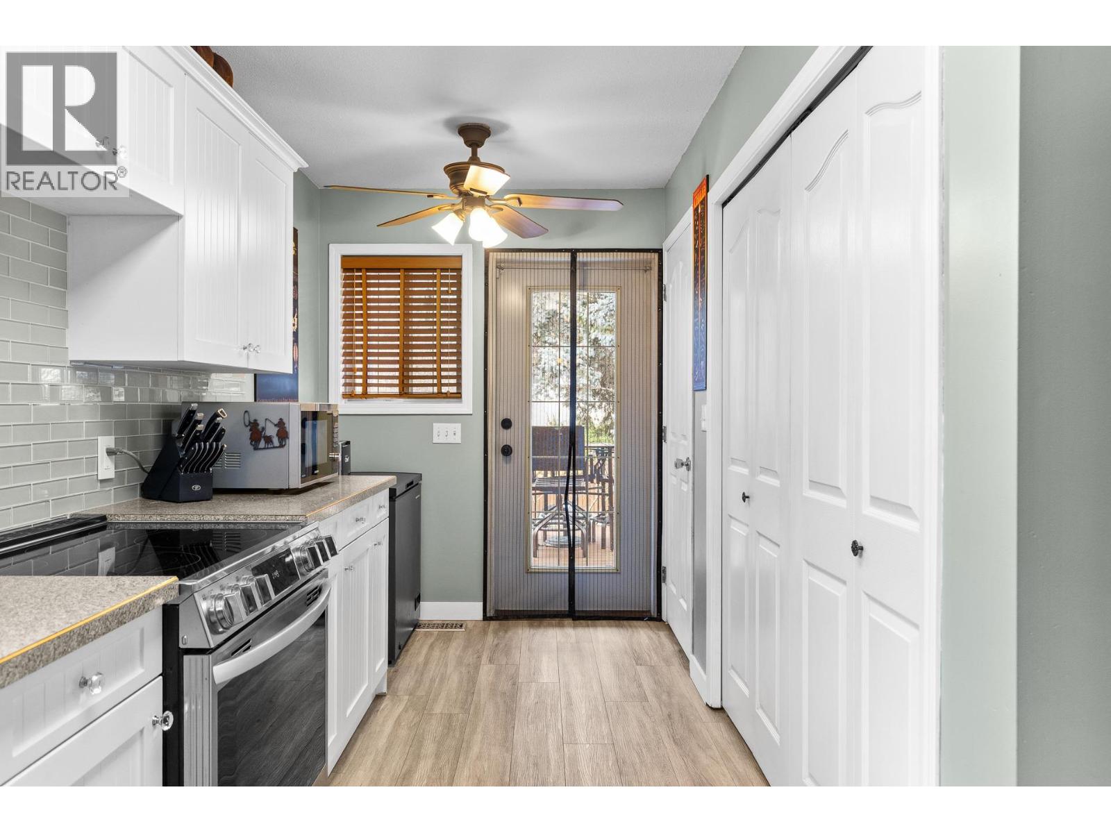 190 Ritchie Court, Kelowna, British Columbia  V1V 2A8 - Photo 15 - 10378428