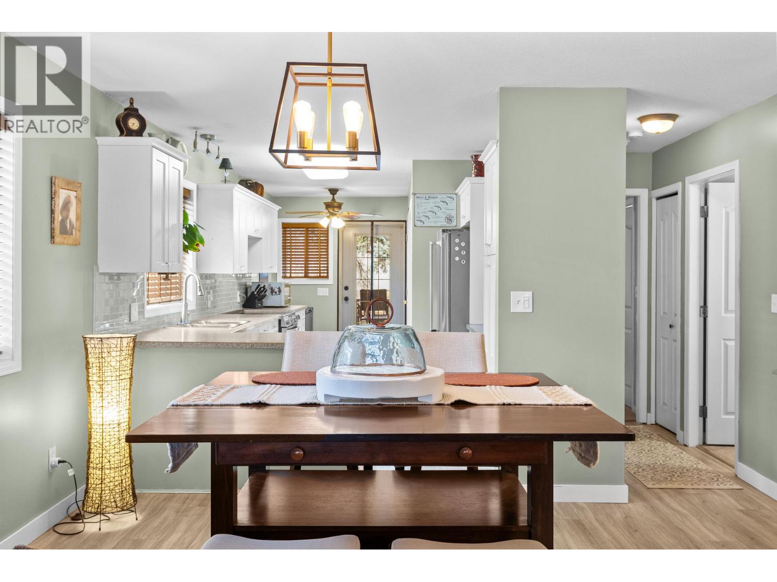 190 Ritchie Court, Kelowna, British Columbia  V1V 2A8 - Photo 9 - 10378428