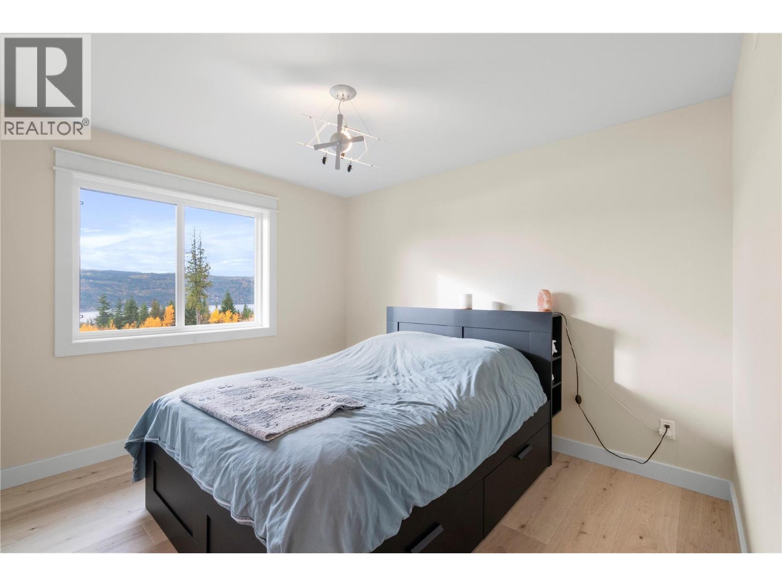 2270 Lions Ridge Road, Celista, British Columbia  V0E 1M6 - Photo 19 - 10378623
