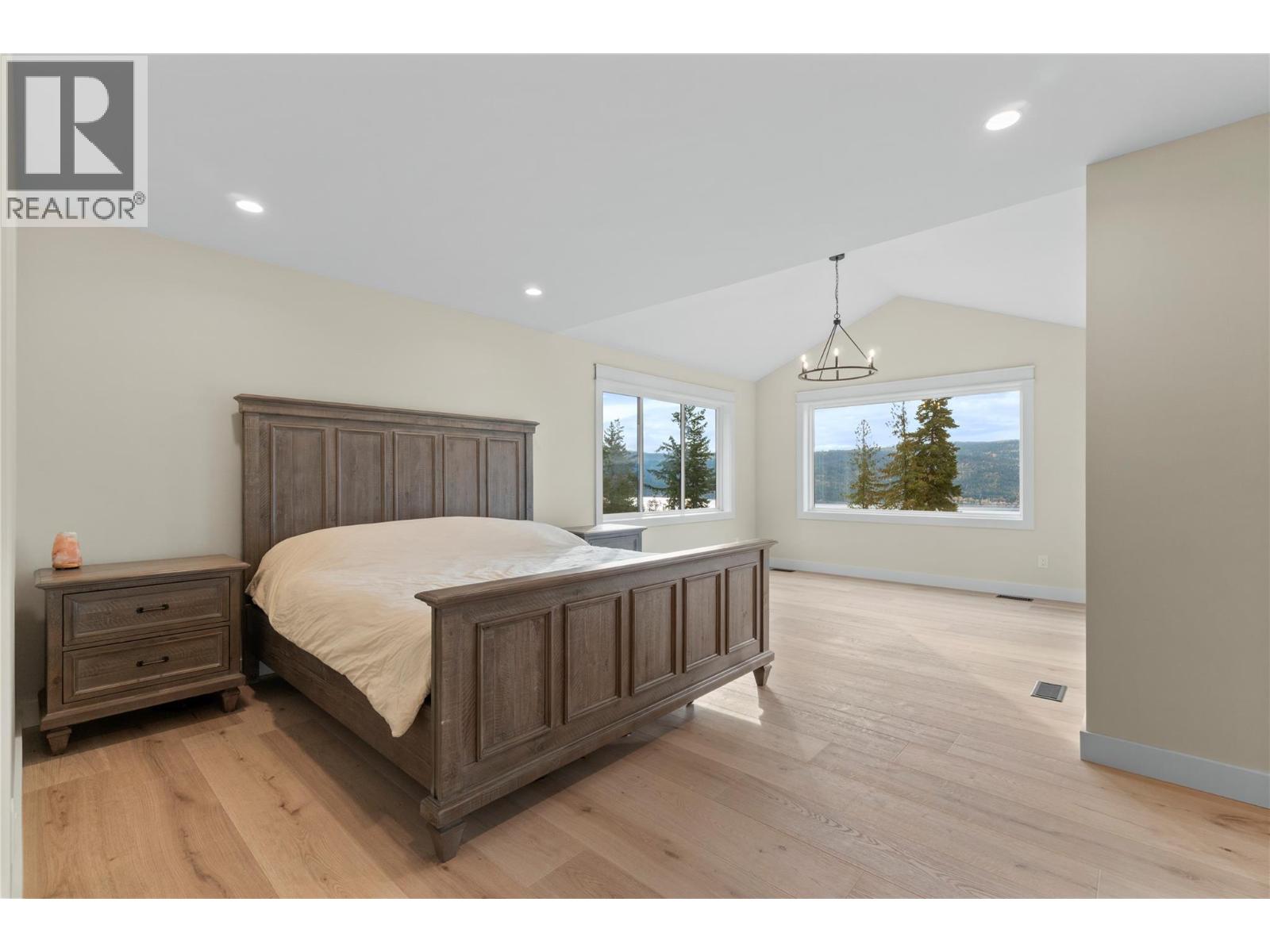 2270 Lions Ridge Road, Celista, British Columbia  V0E 1M6 - Photo 31 - 10378623