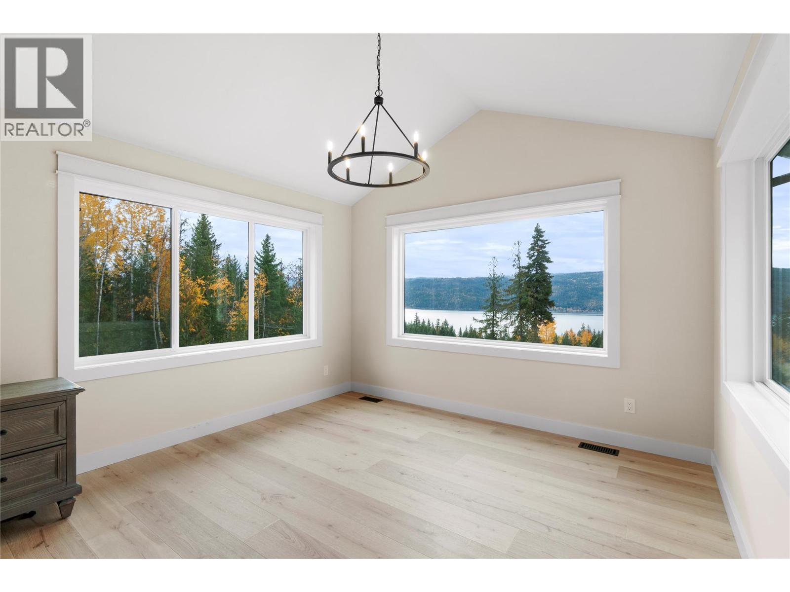 2270 Lions Ridge Road, Celista, British Columbia  V0E 1M6 - Photo 33 - 10378623