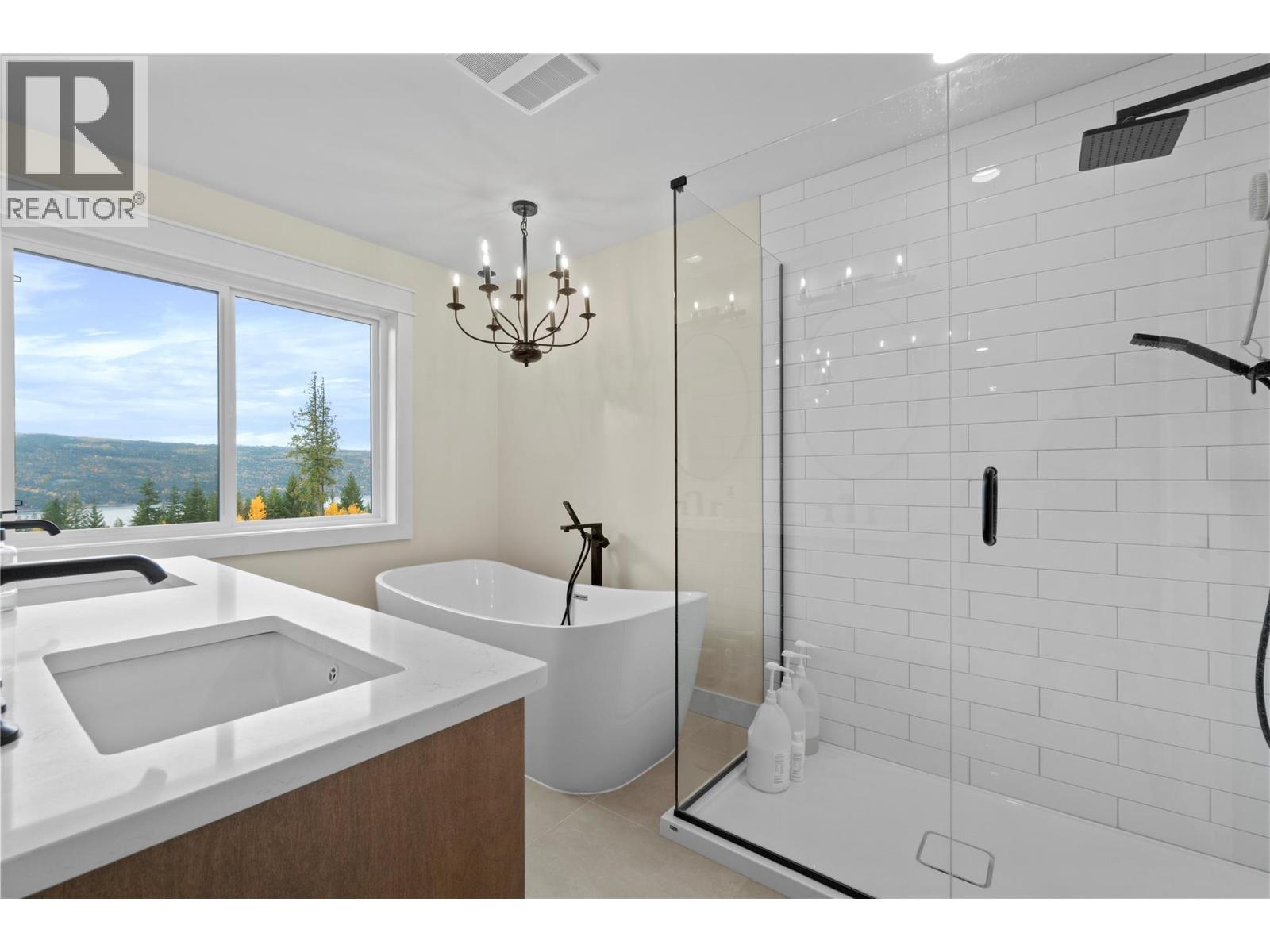 2270 Lions Ridge Road, Celista, British Columbia  V0E 1M6 - Photo 35 - 10378623