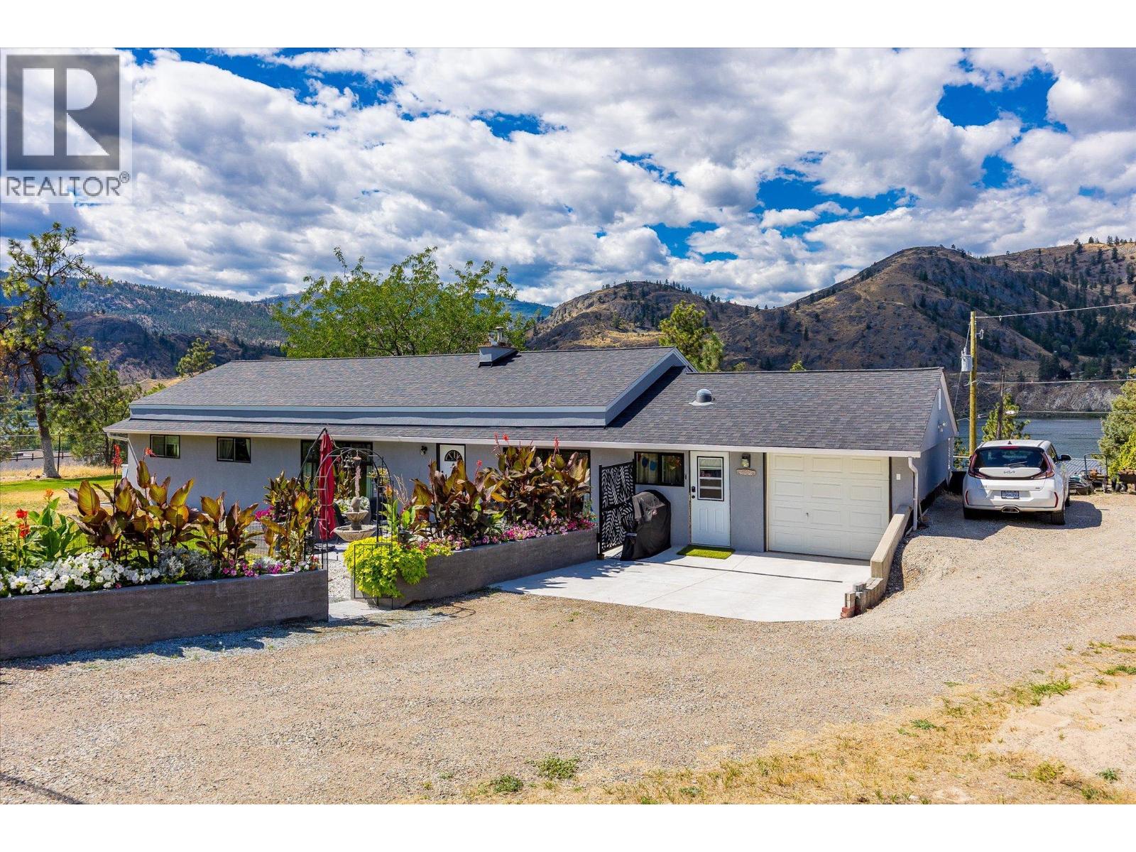 515 Philpott Road, Okanagan Falls, British Columbia  V0H 1R5 - Photo 3 - 10378628