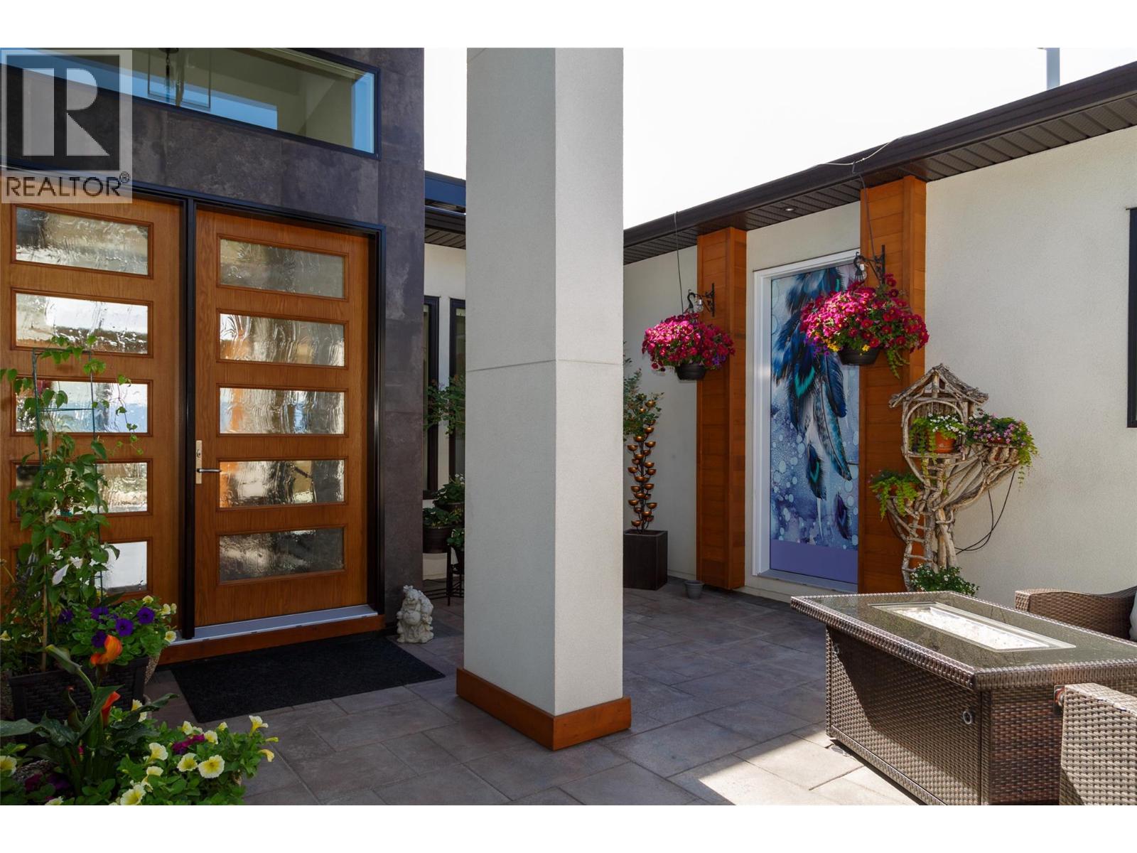 2822 Ourtoland Road, West Kelowna, British Columbia  V1Z 2H5 - Photo 5 - 10378075