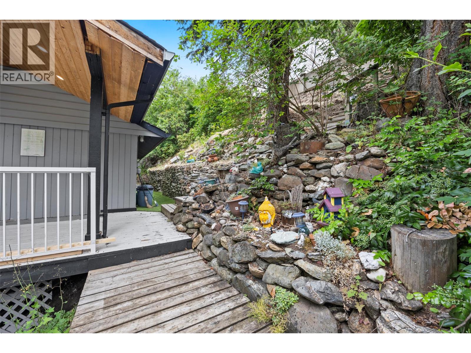 2291 Chief Atahm Drive, Adams Lake, British Columbia  V0E 1M2 - Photo 25 - 10378049