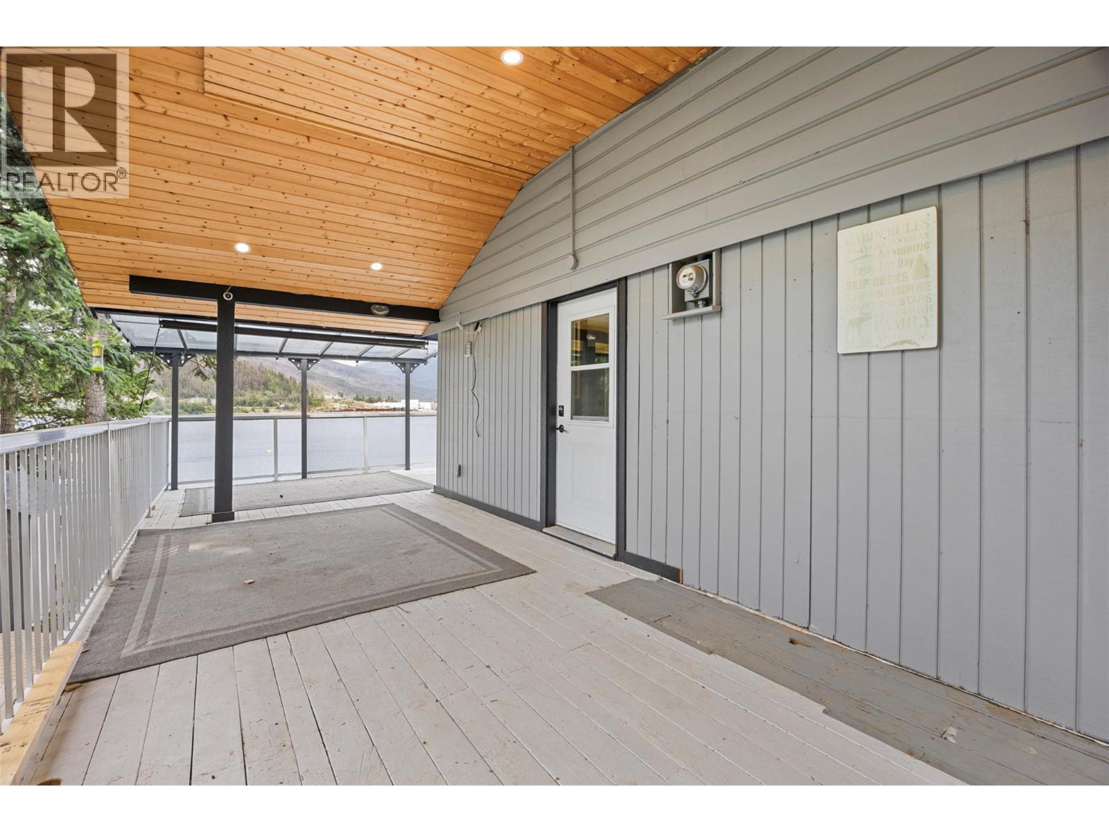 2291 Chief Atahm Drive, Adams Lake, British Columbia  V0E 1M2 - Photo 5 - 10378049