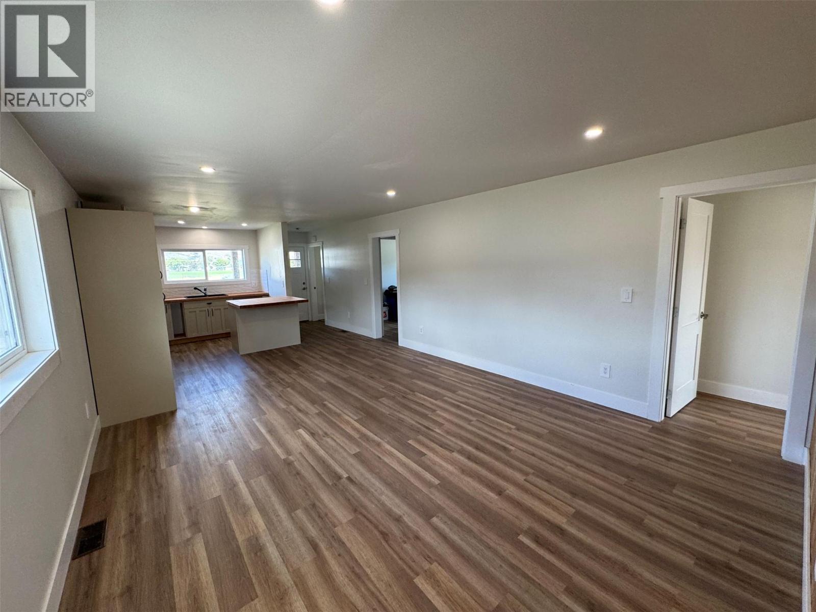 7145 22nd Street, Grand Forks, British Columbia  V0H 1H0 - Photo 7 - 10378665