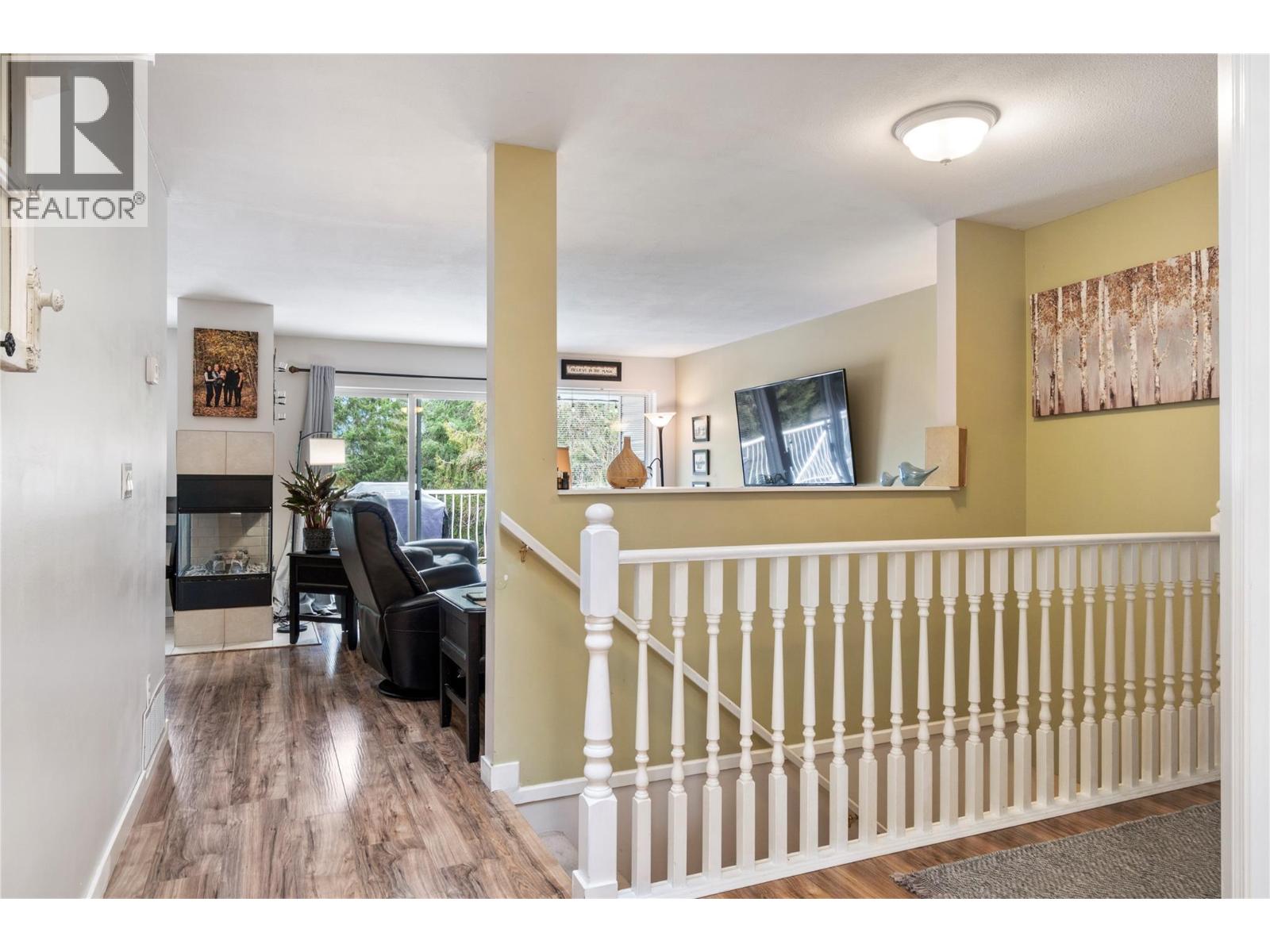 2363 Pleasant Dale Road, Blind Bay, British Columbia  V0E 1H1 - Photo 6 - 10378621