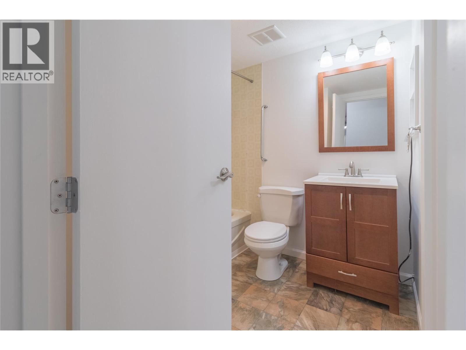 445 All Star Court Unit# 106, Kelowna, British Columbia  V1X 5N7 - Photo 12 - 10378566