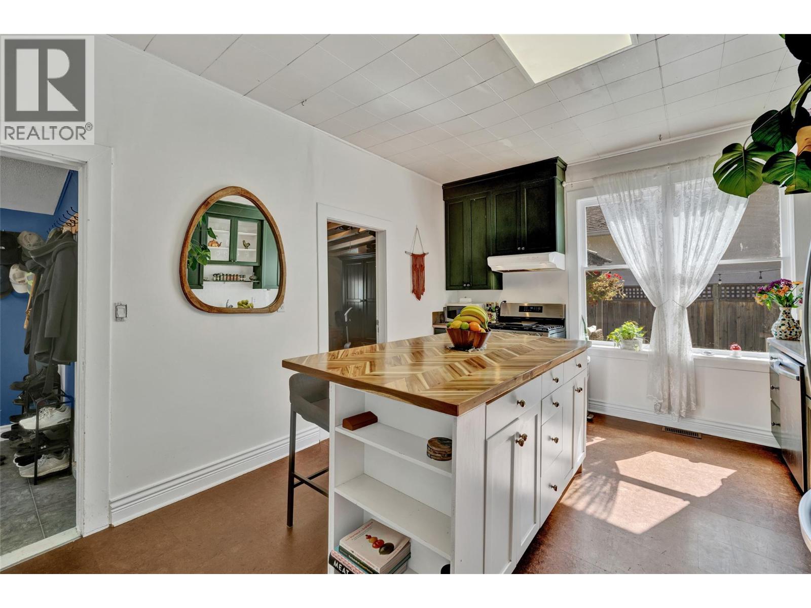 1333 Richter Street, Kelowna, British Columbia  V1Y 2L5 - Photo 17 - 10378653