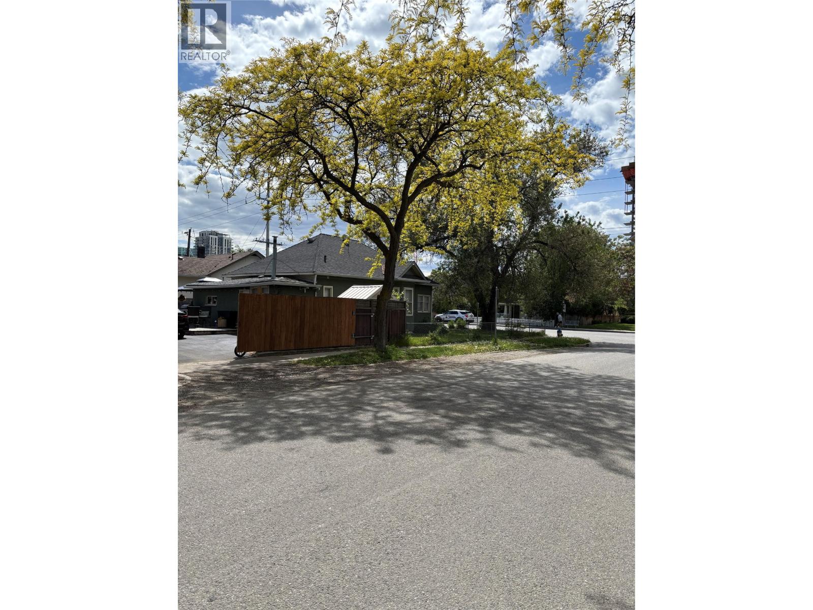 1333 Richter Street, Kelowna, British Columbia  V1Y 2L5 - Photo 44 - 10378653